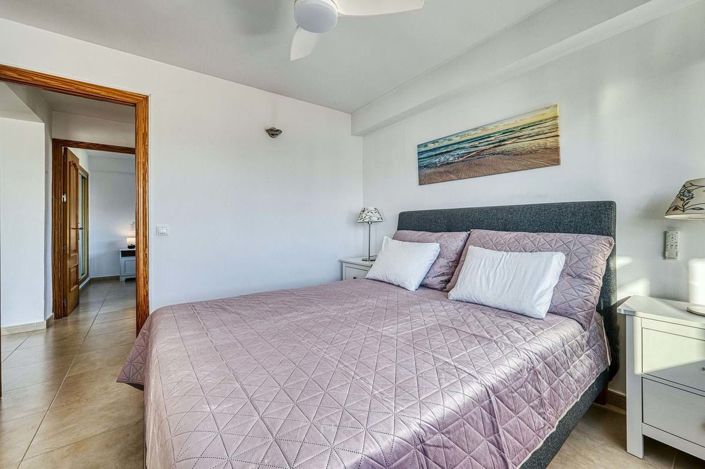 Image No.8-3 Bed Apartment for sale