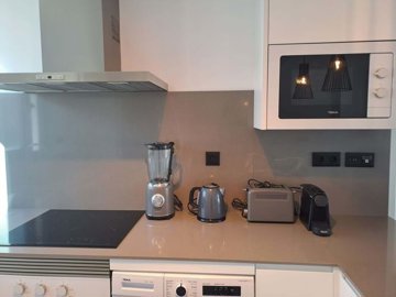 3982-751944-78d1f4f8b6655591b02d22fabb36a692d