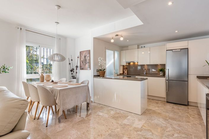 Image No.3-3 Bed Apartment for sale