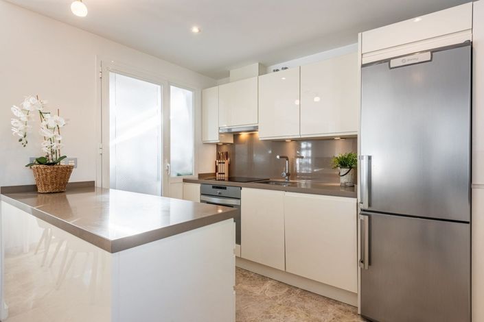 Image No.6-3 Bed Apartment for sale