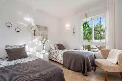 3982-750075-78d1f4f8b6655591b02d22fabb36a692d