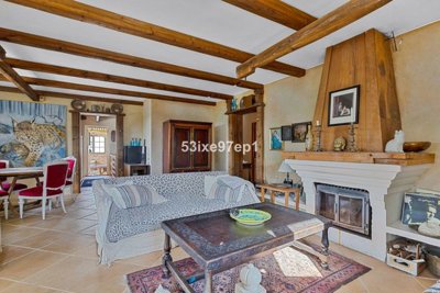 3982-755190-78d1f4f8b6655591b02d22fabb36a692d