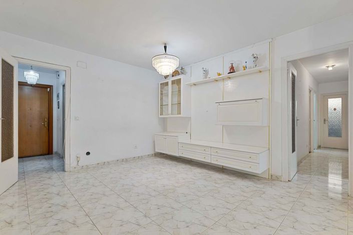 Image No.6-3 Bed Apartment for sale