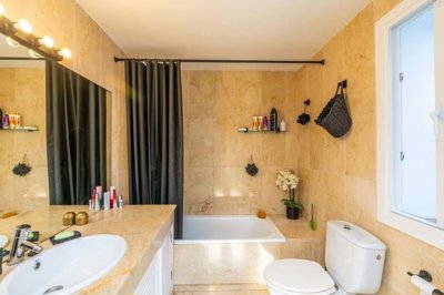 3982-771003-78d1f4f8b6655591b02d22fabb36a692d