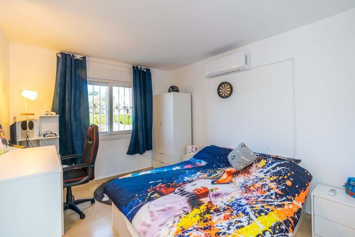 Image No.9-2 Bed Apartment for sale