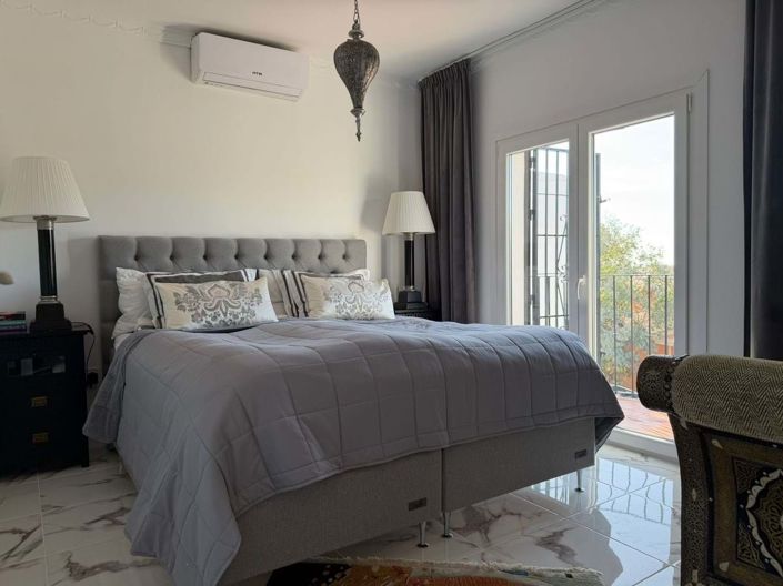 Image No.9-3 Bed Townhouse for sale