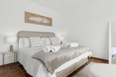 3982-754243-78d1f4f8b6655591b02d22fabb36a692d