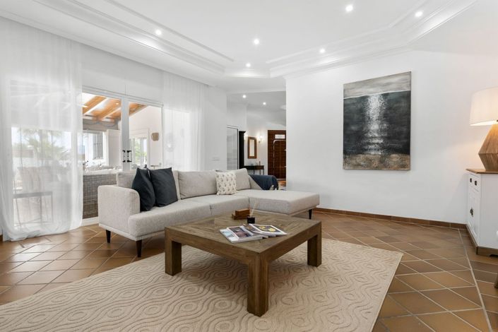 Image No.7-5 Bed Villa for sale