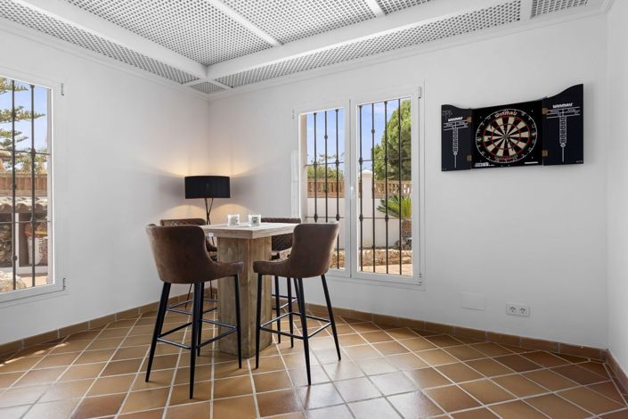 Image No.9-5 Bed Villa for sale