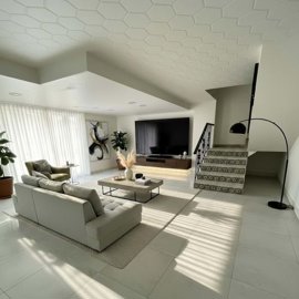 3982-761539-78d1f4f8b6655591b02d22fabb36a692d