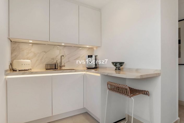 Image No.10-3 Bed Apartment for sale