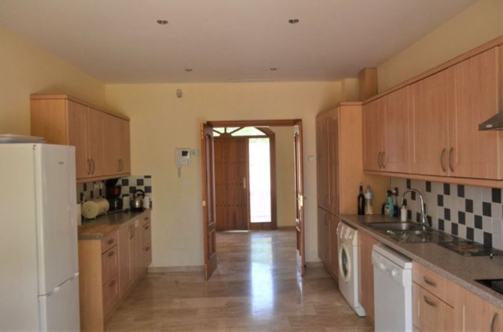 Image No.7-5 Bed Villa for sale