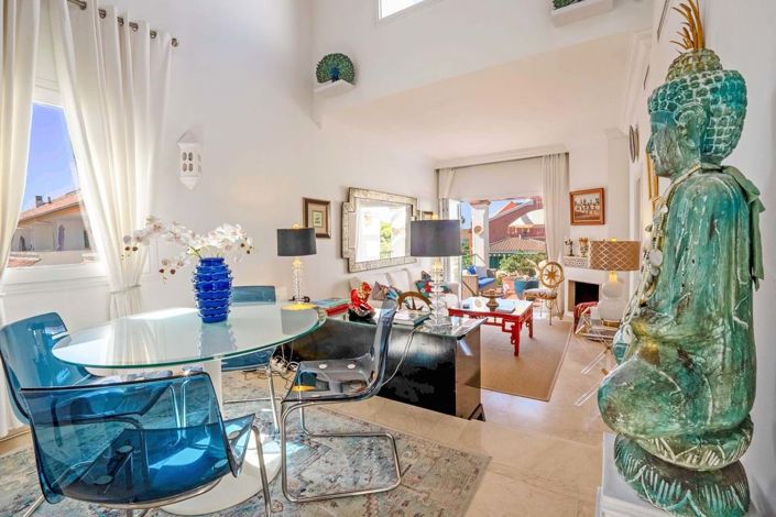 Image No.8-3 Bed Apartment for sale