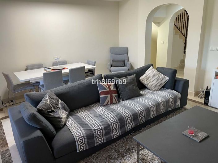 Image No.5-3 Bed Villa for sale