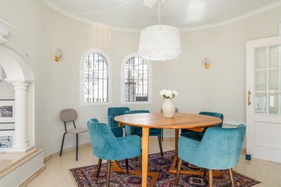 3982-786839-78d1f4f8b6655591b02d22fabb36a692d