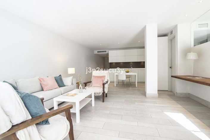 Image No.8-3 Bed Apartment for sale