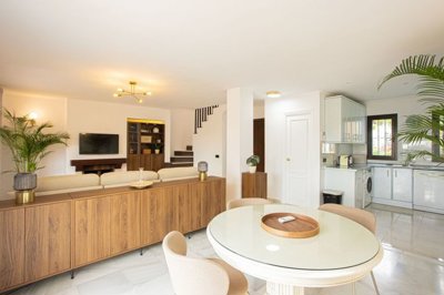 3982-792425-78d1f4f8b6655591b02d22fabb36a692d