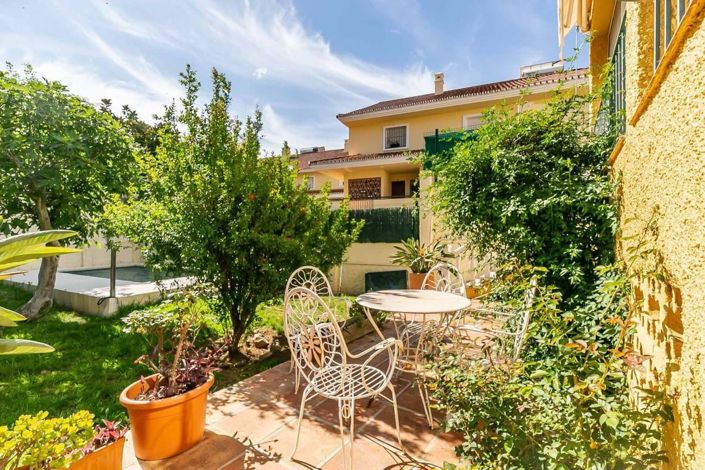 Image No.3-2 Bed Villa for sale