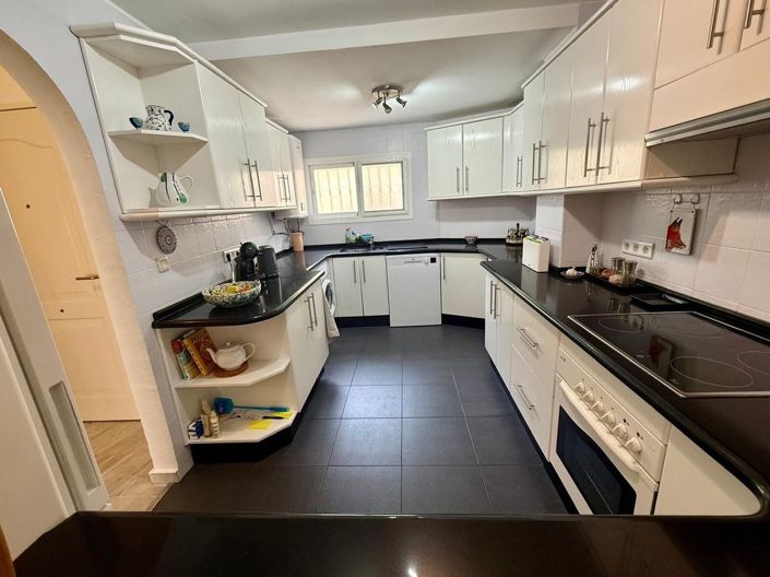 Image No.3-2 Bed Townhouse for sale