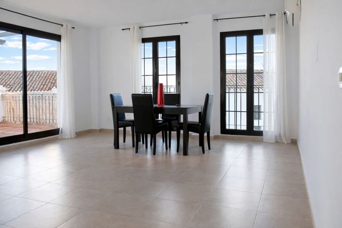 Image No.10-2 Bed Apartment for sale