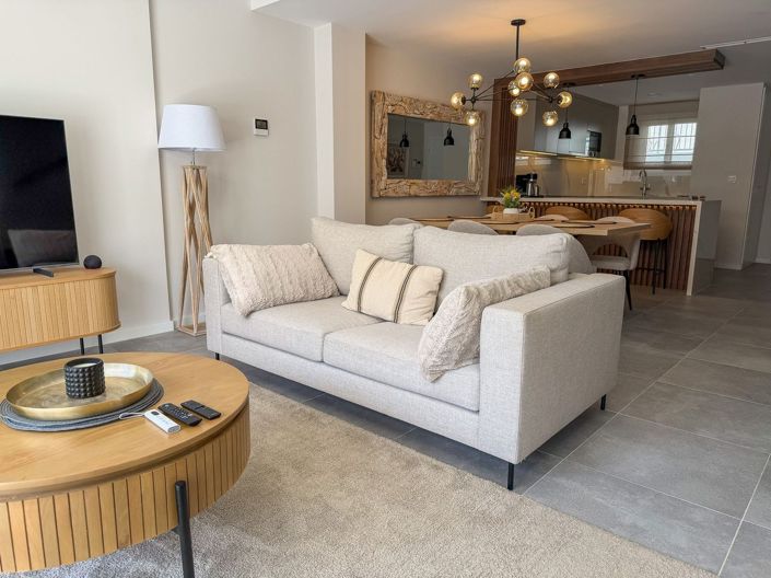 Image No.8-3 Bed Townhouse for sale