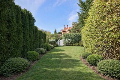 3982-790550-78d1f4f8b6655591b02d22fabb36a692d