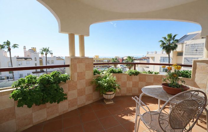 Image No.2-4 Bed Apartment for sale