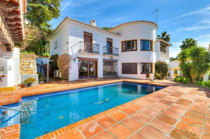 Image No.2-4 Bed Villa for sale