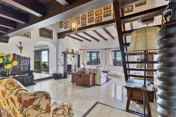 Image No.8-4 Bed Villa for sale