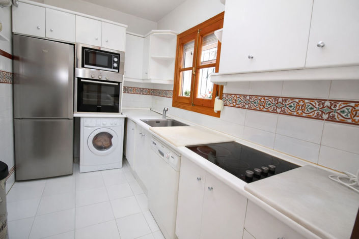 Image No.7-2 Bed Townhouse for sale