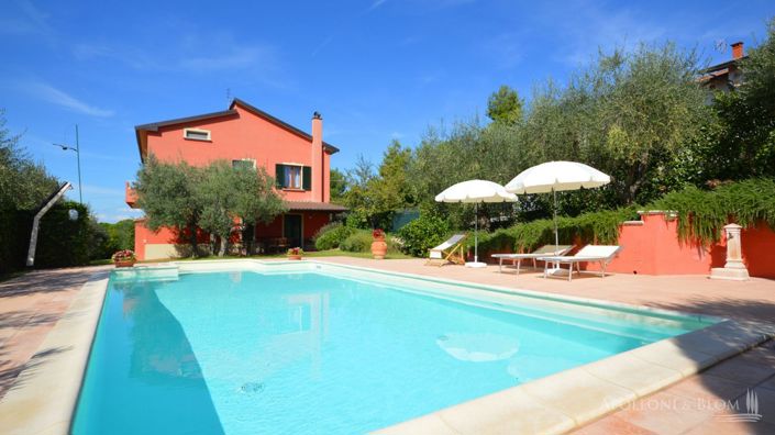 Image No.10-4 Bed Apartment for sale