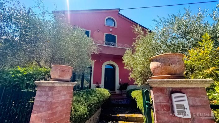 Image No.4-4 Bed Apartment for sale