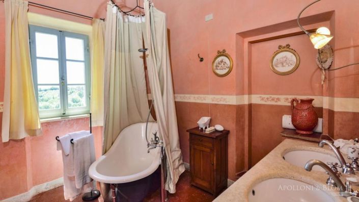 Image No.18-Appartement de 16 chambres à vendre à Montepulciano
