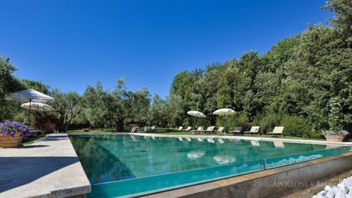 Image No.27-16 Bed Apartment for sale