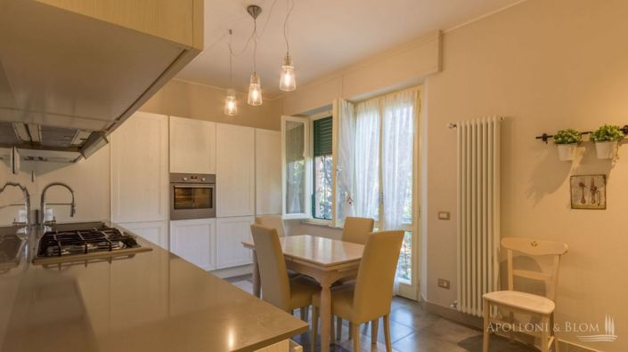 Image No.11-4 Bed Apartment for sale
