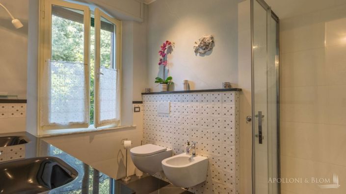 Image No.15-4 Bed Apartment for sale
