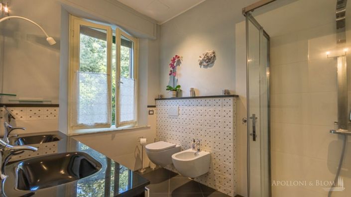 Image No.23-4 Bed Apartment for sale