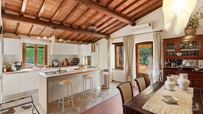 Image No.11-20 Bed Apartment for sale