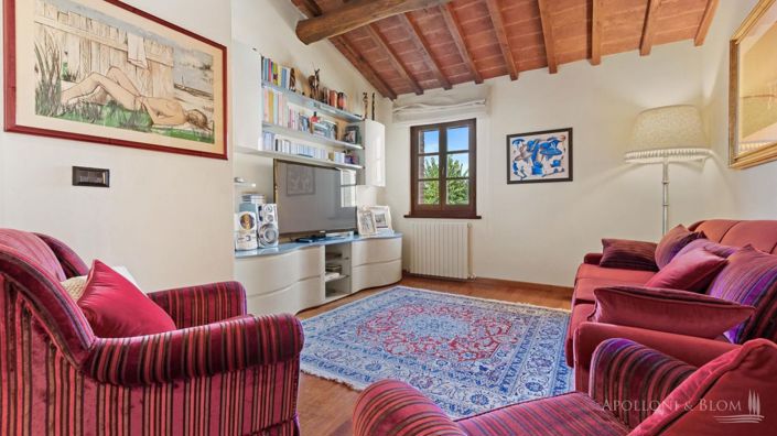 Image No.13-20 Bed Apartment for sale