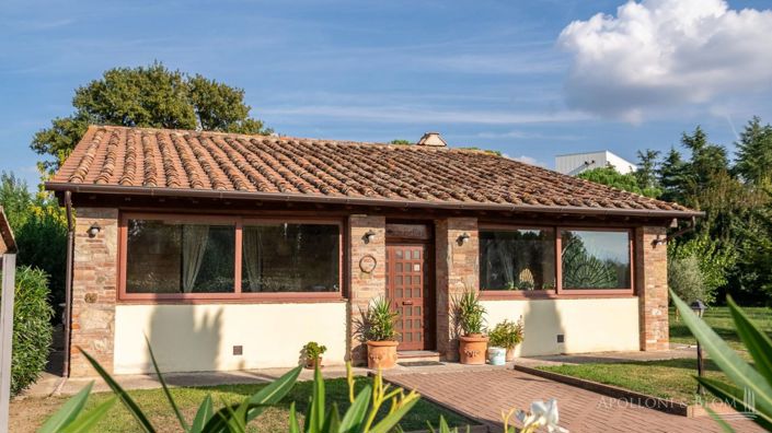 Image No.21-20 Bed Apartment for sale