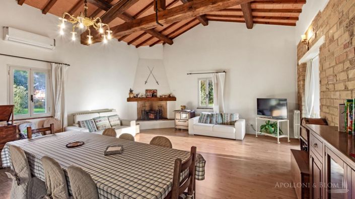 Image No.23-20 Bed Apartment for sale