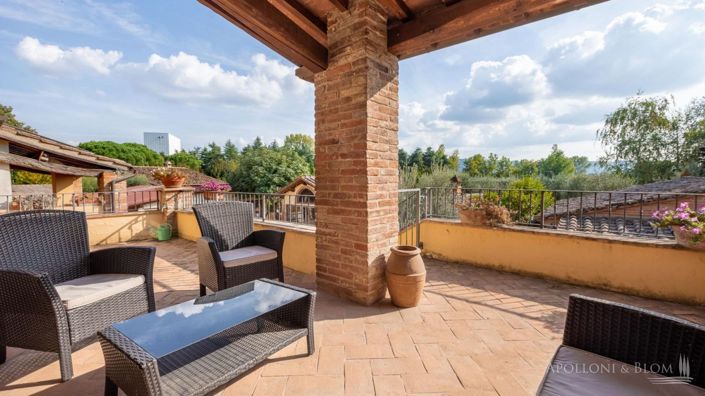 Image No.5-20 Bed Apartment for sale