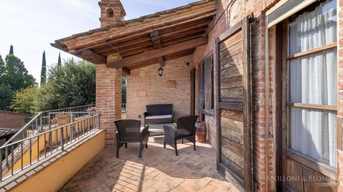 Image No.8-20 Bed Apartment for sale