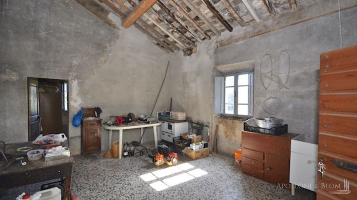 Image No.17-6 Bed Apartment for sale