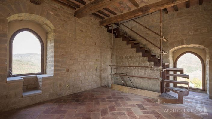 Image No.19-7 Bed Chateaux for sale