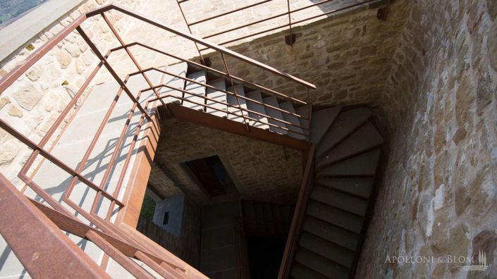 Image No.27-7 Bed Chateaux for sale