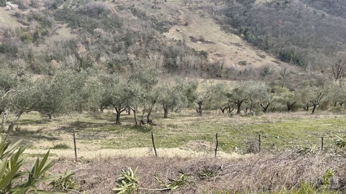 Image No.17-16 Bed Apartment for sale