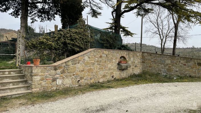 Image No.29-16 Bed Apartment for sale