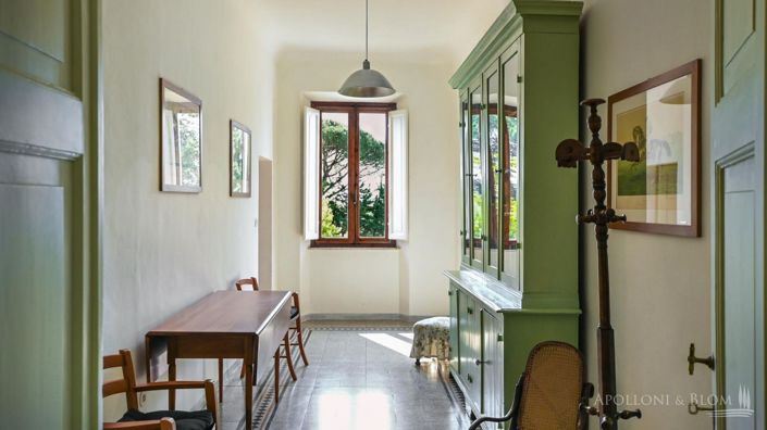 Image No.21-13 Bed Villa for sale