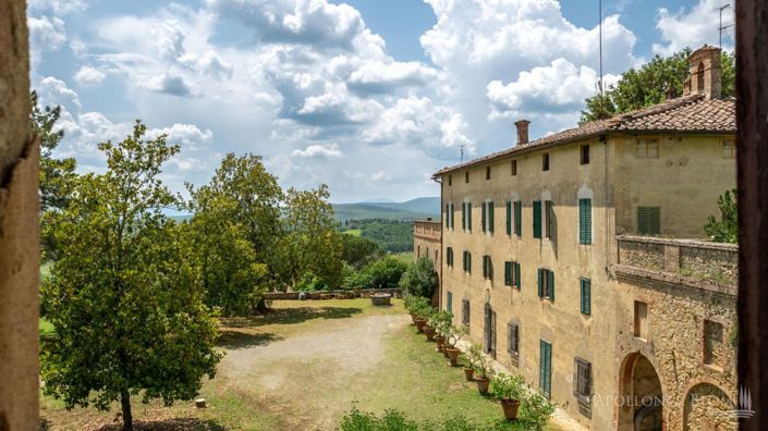 Image No.6-13 Bed Villa for sale